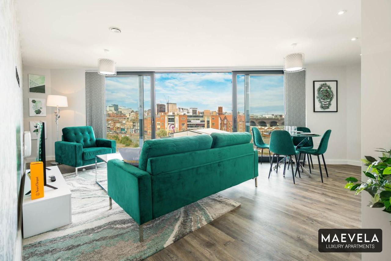 Maevela Apartments - Luxury Top Floor Penthouse - With Parking - 2 Bedroom New Build Apartment ✪ City Centre, Digbeth ✓ With Huge Patio Sliding Doors - City View - Rooftop Terrace - Ps4 & Smart Tv'S Birmingham Bagian luar foto