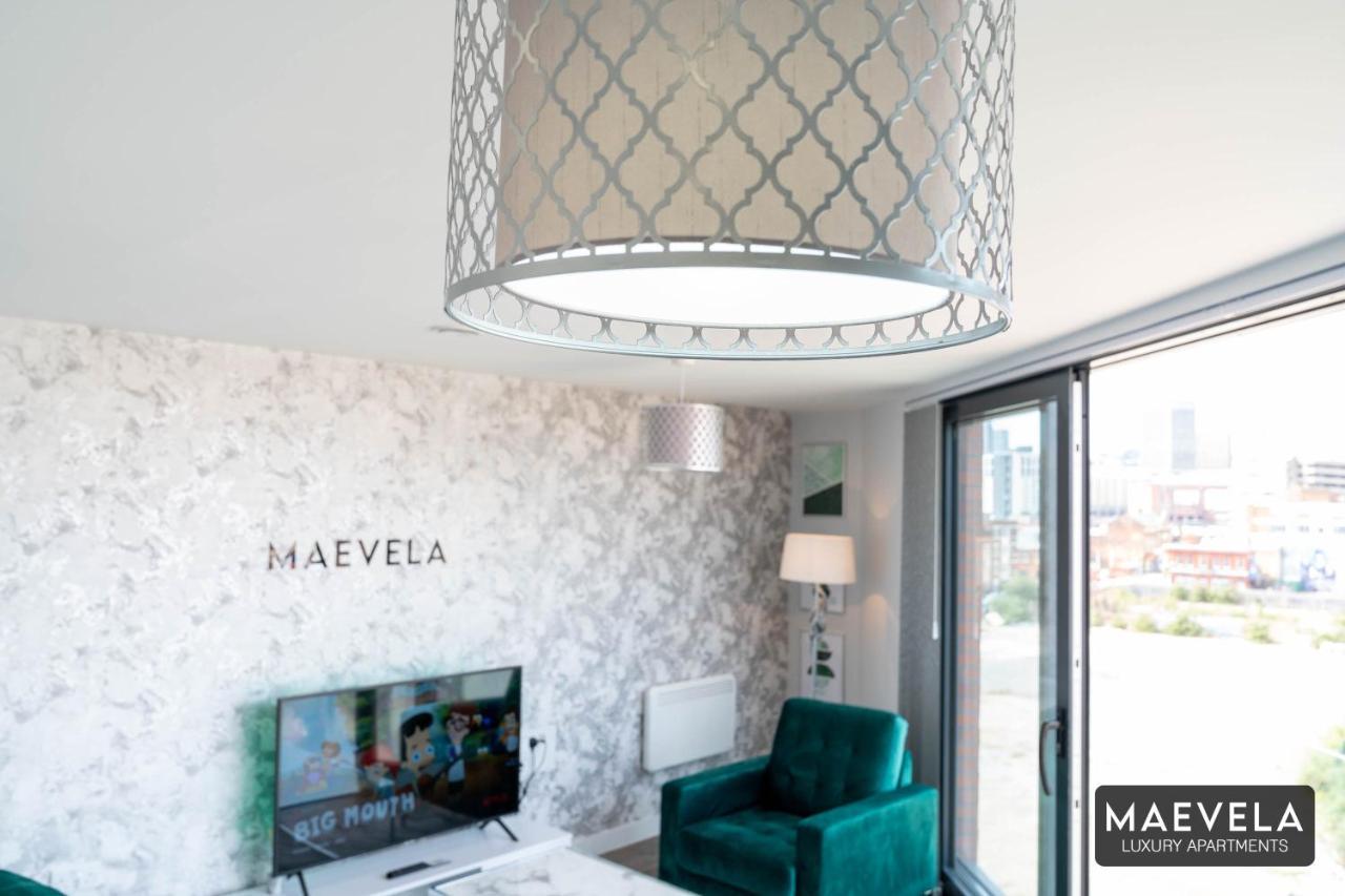 Maevela Apartments - Luxury Top Floor Penthouse - With Parking - 2 Bedroom New Build Apartment ✪ City Centre, Digbeth ✓ With Huge Patio Sliding Doors - City View - Rooftop Terrace - Ps4 & Smart Tv'S Birmingham Bagian luar foto