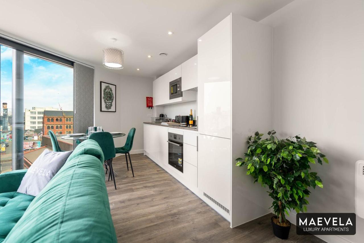 Maevela Apartments - Luxury Top Floor Penthouse - With Parking - 2 Bedroom New Build Apartment ✪ City Centre, Digbeth ✓ With Huge Patio Sliding Doors - City View - Rooftop Terrace - Ps4 & Smart Tv'S Birmingham Bagian luar foto