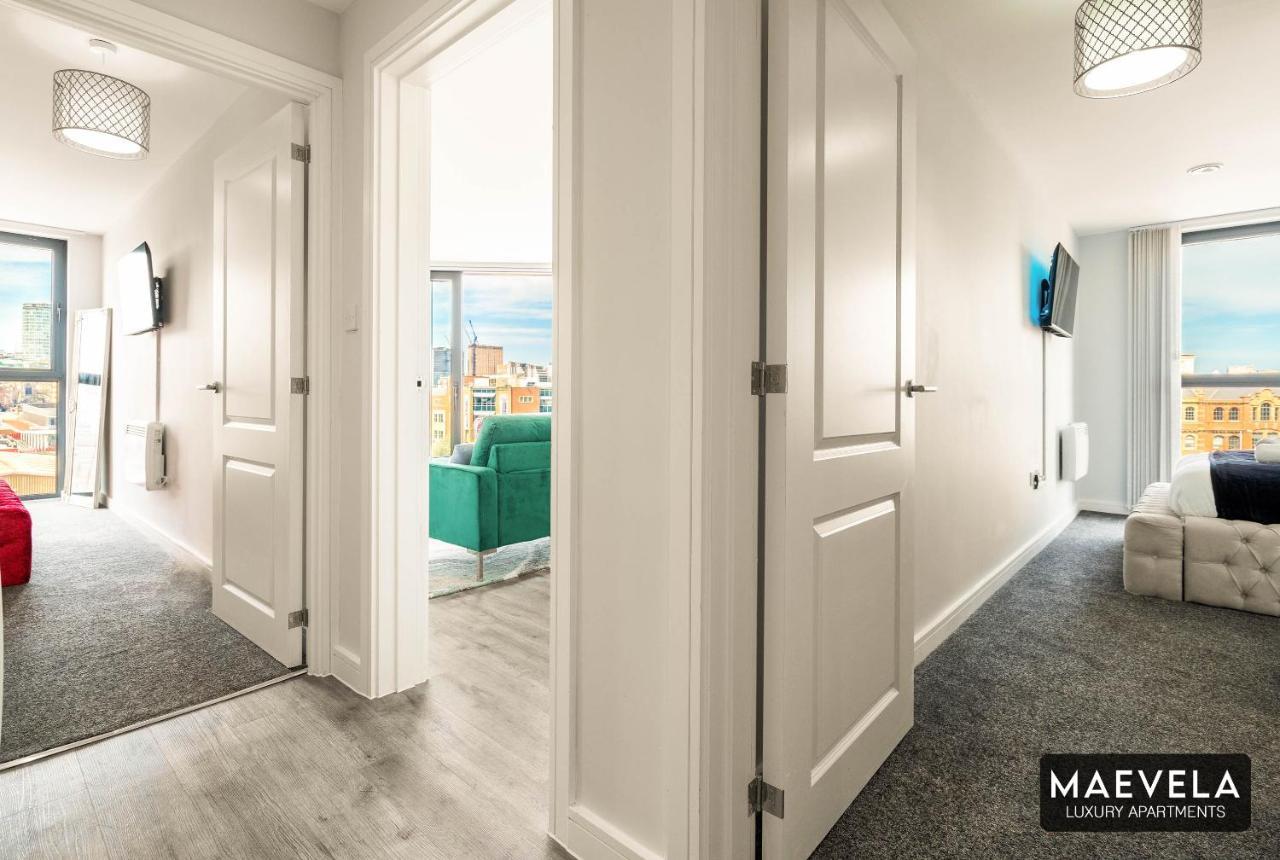 Maevela Apartments - Luxury Top Floor Penthouse - With Parking - 2 Bedroom New Build Apartment ✪ City Centre, Digbeth ✓ With Huge Patio Sliding Doors - City View - Rooftop Terrace - Ps4 & Smart Tv'S Birmingham Bagian luar foto