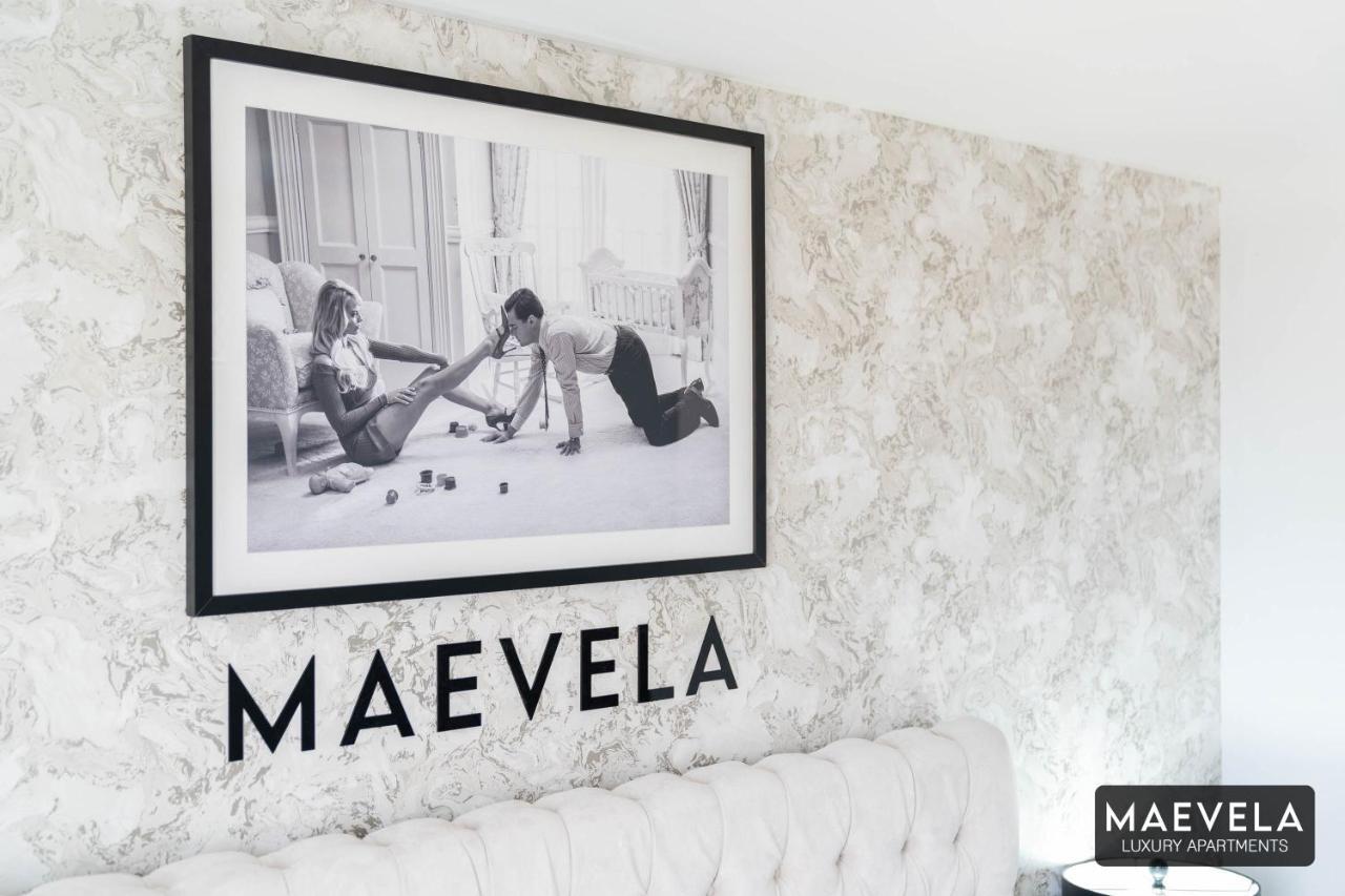 Maevela Apartments - Luxury Top Floor Penthouse - With Parking - 2 Bedroom New Build Apartment ✪ City Centre, Digbeth ✓ With Huge Patio Sliding Doors - City View - Rooftop Terrace - Ps4 & Smart Tv'S Birmingham Bagian luar foto